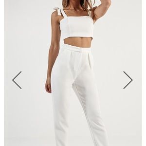 SHOWPO Two piece white set!